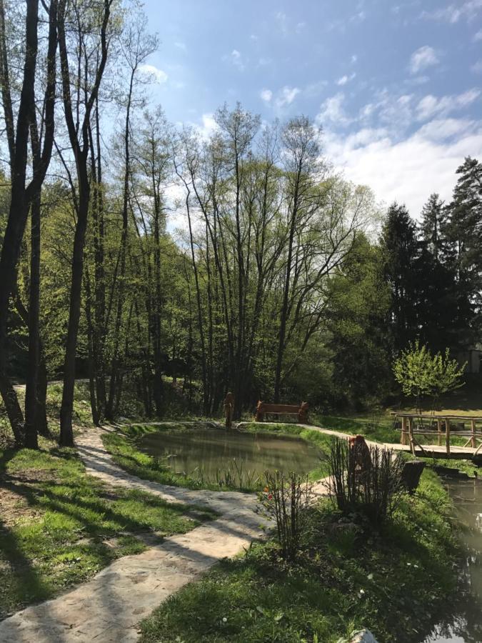 Kamenacka Myslivna Ξενοδοχείο Moravany  Εξωτερικό φωτογραφία